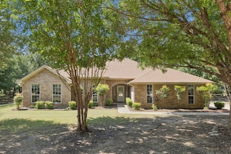 3121 N Fork Ct, Granbury, TX 76049