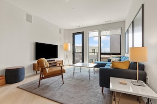 45 W 3rd St Unit 512, Boston, MA 02127