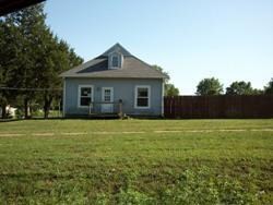 241 W Seward Ave, Burlingame, KS 66413