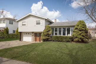 714 Polynesian Dr, Des Plaines, IL 60016