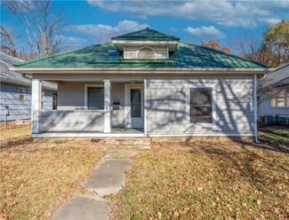 1611 W Broadway Blvd, Sedalia, MO 65301