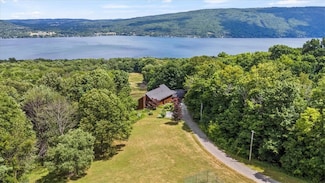 6009 State Route 21, Naples, NY 14512