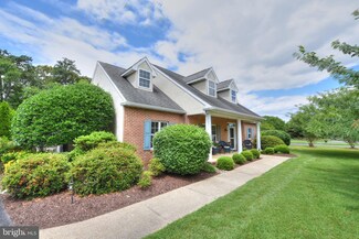 5 Queens Ct, Rehoboth Beach, DE 19971