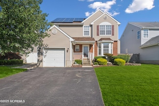 7 Devonshire Dr, Hazlet, NJ 07730