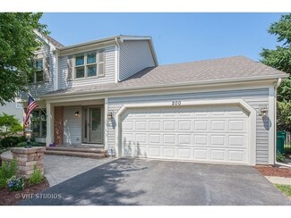 200 Foxmoor Rd, Fox River Grove, IL 60021