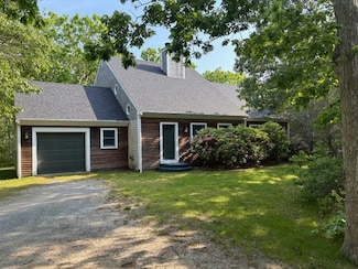 19 S Vine Ln, Vineyard Haven, MA 02568
