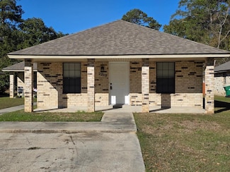 2208 S McGeehee Ln, Picayune, TX 79466