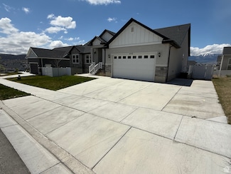 453 N Stone Gate Dr, Saratoga Springs, UT 84045