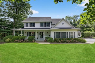 23 Cranberry Pond Rd, Putnam Valley, NY 10579