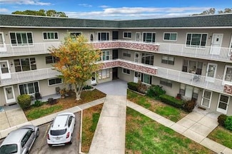 2426 Persian Dr Unit 44, Clearwater, FL 33763