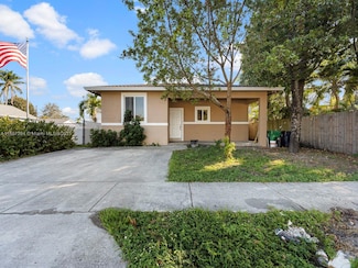 223 SW 8th St, Dania, FL 33004