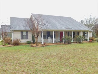 15500 Weant Rd, Dozier, AL 36028