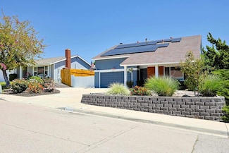 10225 Molino Rd, Santee, CA 92071