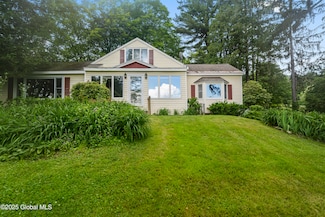523 Greenfield Rd, Gansevoort, NY 12831