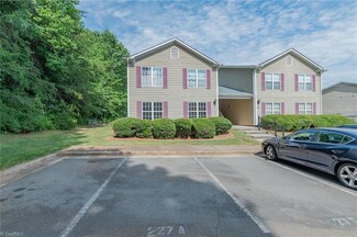 27 Meadowood Glen Way Unit A, Greensboro, NC 27409