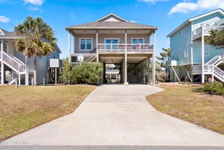 916 E Dolphin Dr, Oak Island, NC 28465
