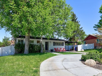 4546 S Suncrest Dr, Salt Lake City, UT 84117