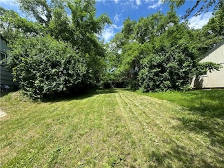 8412 Park Ave, Kansas City, MO 64132
