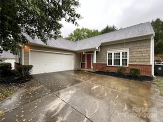 13703 Shiella Caruth Dr, Huntersville, NC 28078