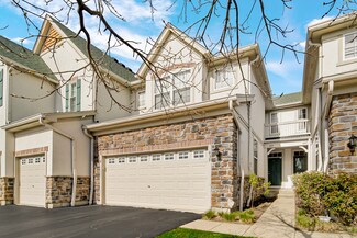 439 Bay Tree Cir, Vernon Hills, IL 60061