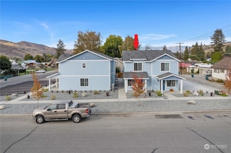 509 N Emerson St, Chelan, WA 98816