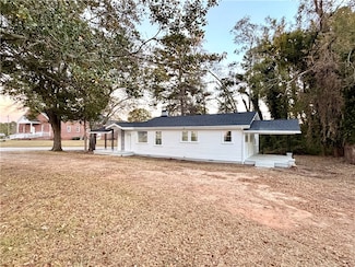 526 E Greer St, Honea Path, SC 29654