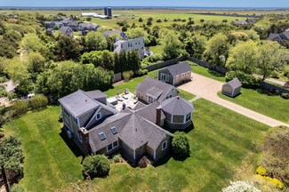 28 Crocker Dr, Edgartown, MA 02539