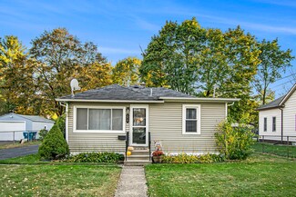 2016 Royce Ave, Kalamazoo, MI 49001