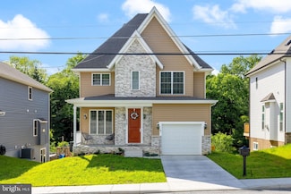 528 N 3rd St, Martinsburg, WV 25404
