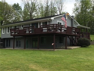 1317 Critchfield Ln, West Newton, PA 15089