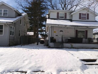 1003 College St, South Bend, IN 46628