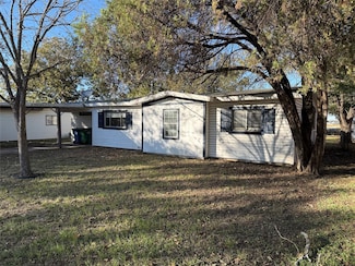 1513 Lawdwin Ave, Bridgeport, TX 76426