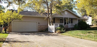 3889 Hershman Dr, Wheatfield, IN 46392