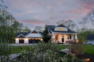 7 Dory Dr, York, ME 03909