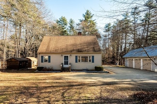 23 Allens Ave, Lee, NH 03861