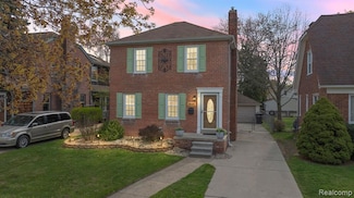2845 Birchwood St, Trenton, MI 48183