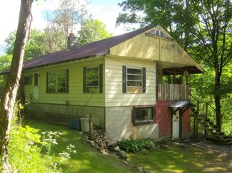 56 Washington Turnpike, Chelsea, VT 05038