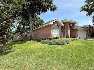 5437 Dynasty Dr, Pensacola, FL 32504
