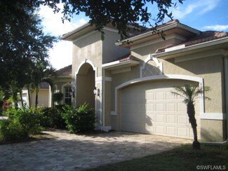 4221 Hampton Ln, Naples, FL 34119