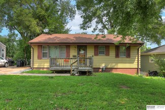 4456 Jaynes St, Omaha, NE 68111