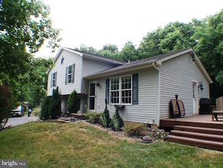 274 Chimney Dr, Bunker Hill, WV 25413