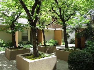 1535 SW Clay St Unit 131, Portland, OR 97201