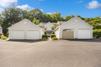 3409 Whitney Ave Unit 9, Hamden, CT 06518