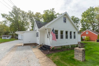 19344 Palisade Ave, South Bend, IN 46637