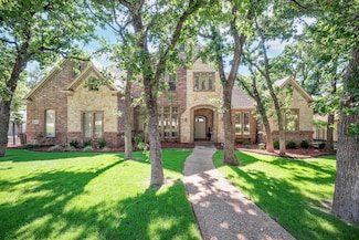 403 Hogans Dr, Roanoke, TX 76262