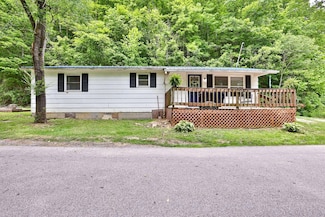 708 & 712 Lawrence Rd, Maysville, KY 41056