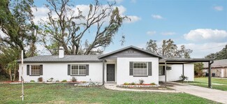 9313 Ripley Rd, Thonotosassa, FL 33592