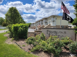 206 Beachwalk Trail, Luna Pier, MI 48157
