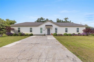 3636 Lawrence Ln, Lake Charles, LA 70605