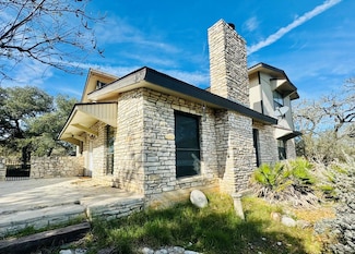 303 River Oaks Rd, Comfort, TX 78013